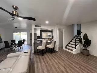 Photo #3: 6561645 Listing