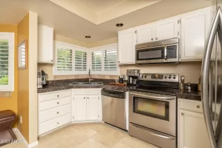Photo #6: 6561651 Listing