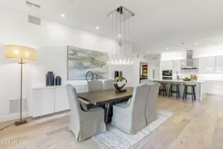 Photo #3: 6561839 Listing