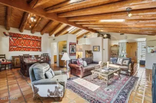 Photo #5: 6561917 Listing
