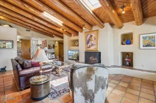 Photo #6: 6561917 Listing