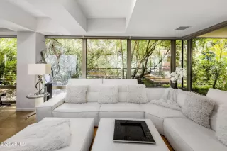 Photo #1: 6561944 Listing