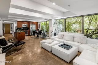 Photo #3: 6561944 Listing