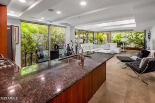 Photo #4: 6561944 Listing