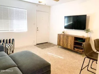 Photo #2: 6562167 Listing