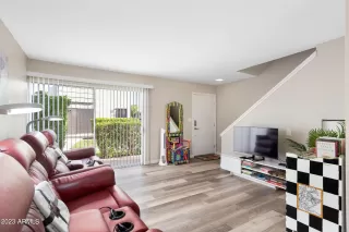 Photo #2: 6562410 Listing