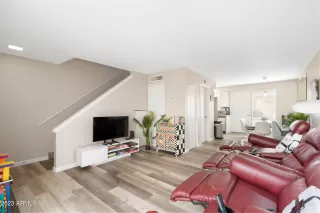 Photo #3: 6562410 Listing