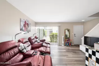 Photo #4: 6562410 Listing