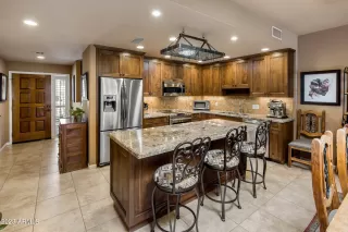 Photo #3: 6562483 Listing