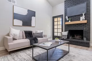 Photo #6: 6562677 Listing 