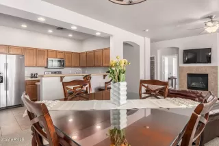 Photo #5: 6562691 Listing