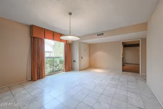 Photo #6: 6562745 Listing