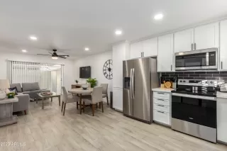 Photo #5: 6562985 Listing 