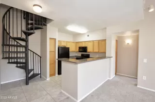 Photo #6: 6563046 Listing