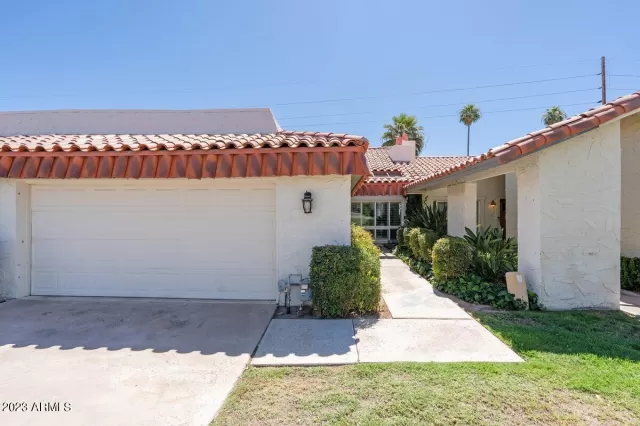 MLS: 6563232 Condo For Sale