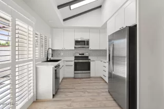 Photo #3: 6563232 Listing