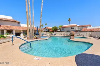 Photo #6: 6563232 Listing