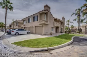 Photo #5: 6563360 Listing