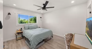 Photo #6: 6563425 Listing