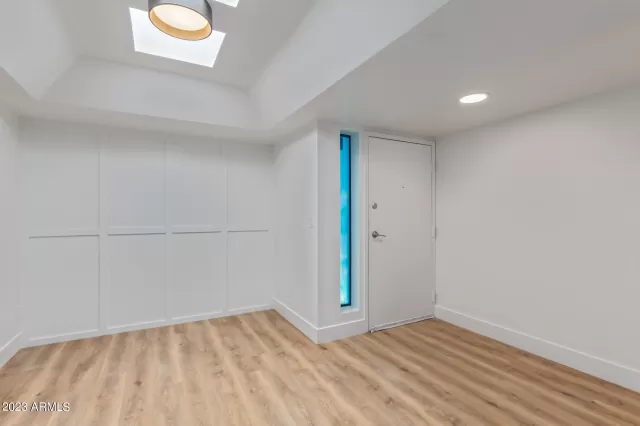 MLS: 6563922 Condo For Sale