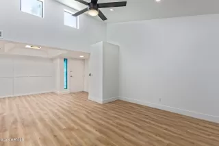 Photo #5: 6563922 Listing