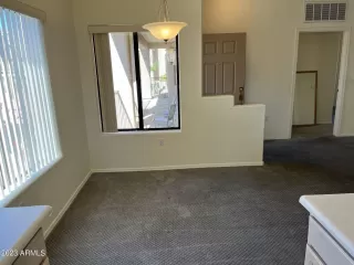 Photo #6: 6564389 Listing