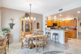 Photo #5: 6564516 Listing