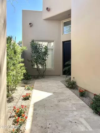 Photo #1: 6564567 Listing 