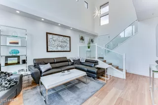 Photo #6: 6564678 Listing 