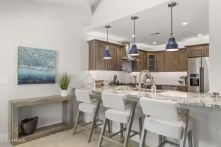 Photo #1: 6564852 Listing 