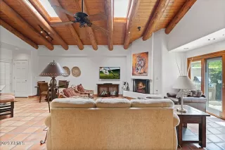 Photo #5: 6564925 Listing