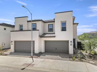 Photo #2: 6564934 Listing