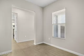 Photo #5: 6564934 Listing