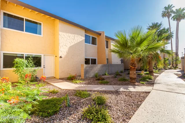 MLS: 6564944 Condo For Sale