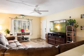 Photo #4: 6565004 Listing