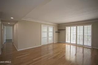 Photo #6: 6565163 Listing 