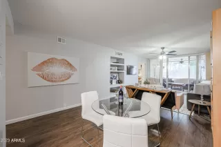 Photo #5: 6565383 Listing