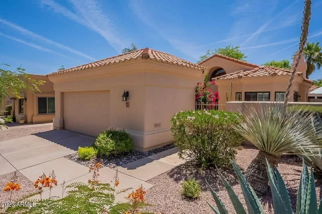 MLS: 6565656 Condo For Sale