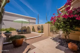 Photo #4: 6565656 Listing