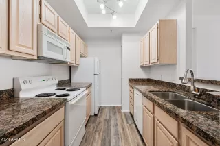 Photo #6: 6565864 Listing