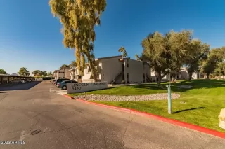 Photo #2: 6566064 Listing