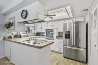 Photo #3: 6566299 Listing