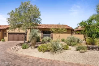 Photo #2: 6566791 Listing