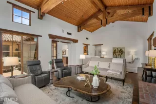 Photo #6: 6566791 Listing