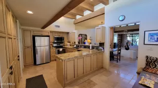 Photo #3: 6567025 Listing