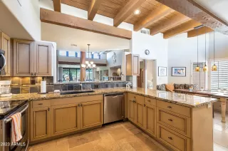 Photo #4: 6567025 Listing