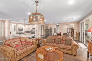 Photo #2: 6567238 Listing