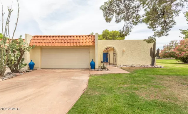 MLS: 6567303 Condo For Sale