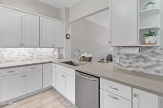 Photo #3: 6567637 Listing 