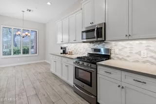 Photo #6: 6567637 Listing 